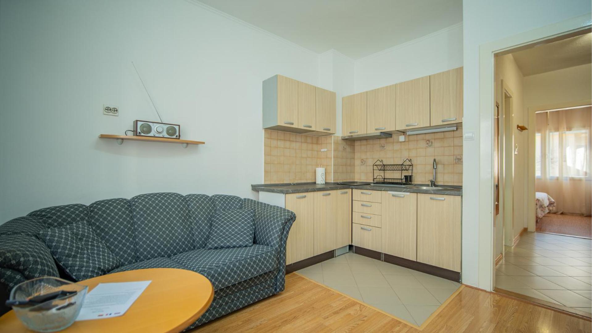 Apartmani Ana Tivat Eksteriør bilde